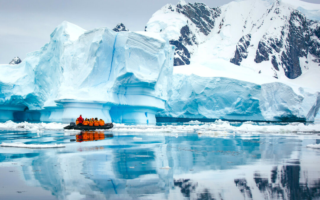 Quark Expeditions – Antarctique 2023-2024