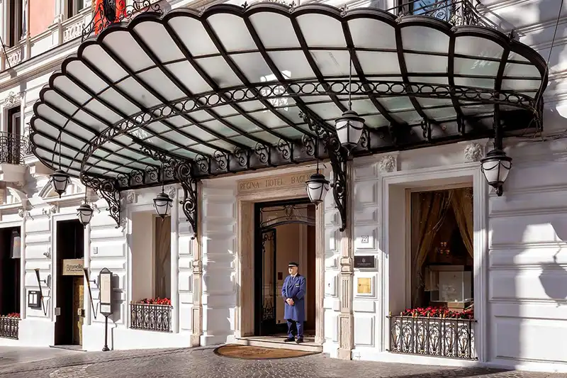 Entrée de l’hôtel Baglioni Regina à Rome