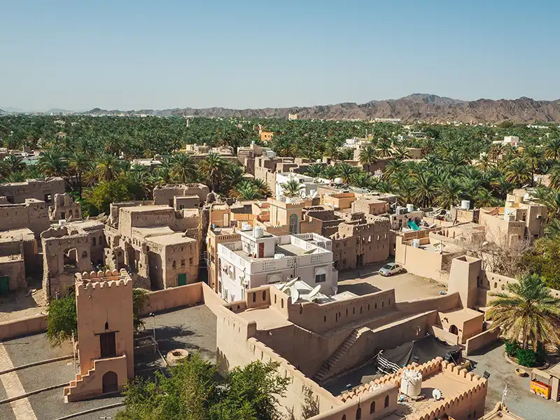 Nizwa – village traditionnel et fort d’Oman