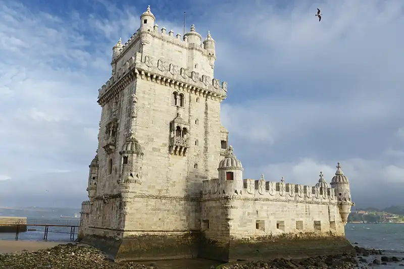 Tour de Belém au bord du Tage à Lisbonne