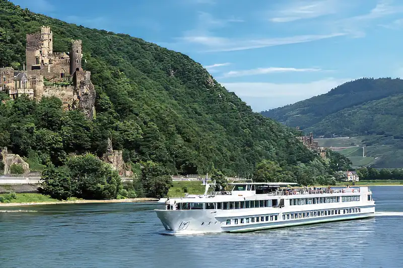Croisière sur le Rhin romantique entre châteaux et paysages fluviaux