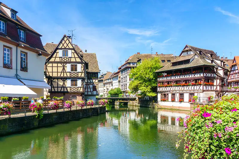 Maisons à colombages à Strasbourg lors d’une croisière sur le Rhin