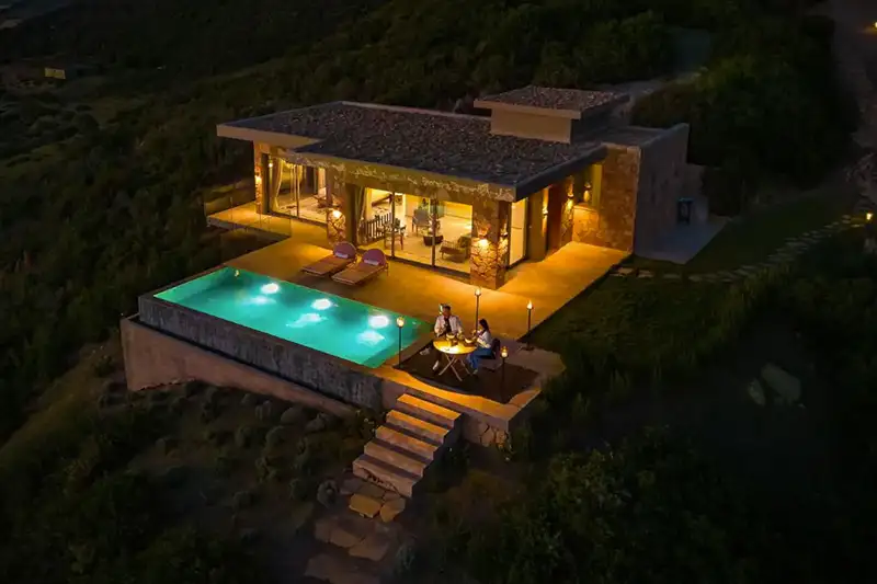 Villa avec piscine privée à La Fiermontina Ocean au coucher du soleil