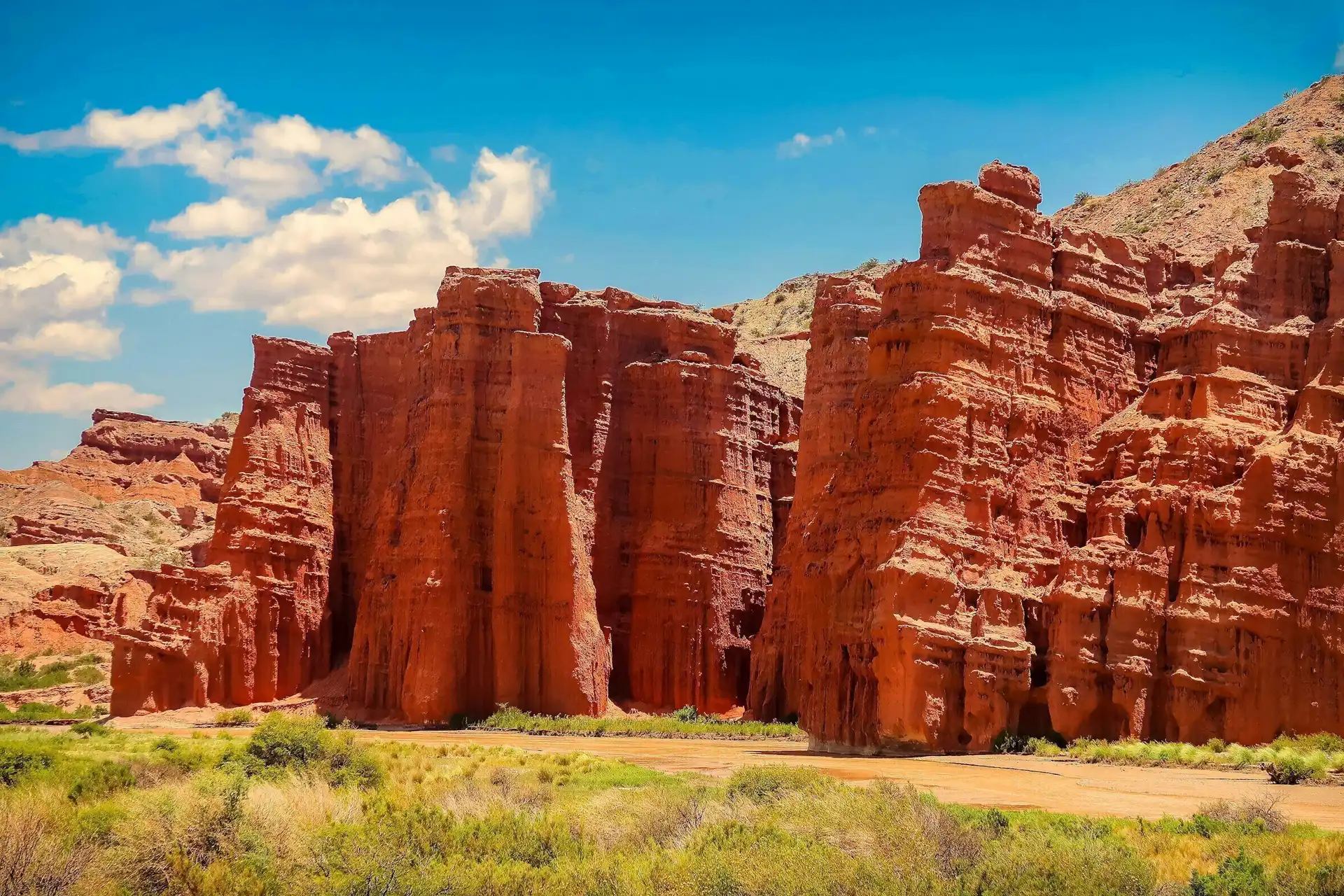 Nord-Ouest argentin et paysages de Cafayate Paysage rouge de Cafayate dans le Nord-Ouest argentin