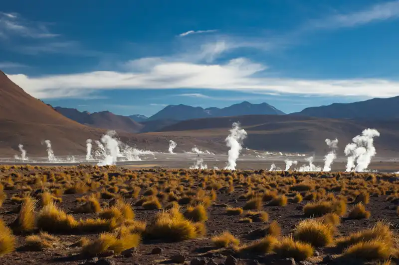 Geysers du Tatio dans le désert d’Atacama au Chili