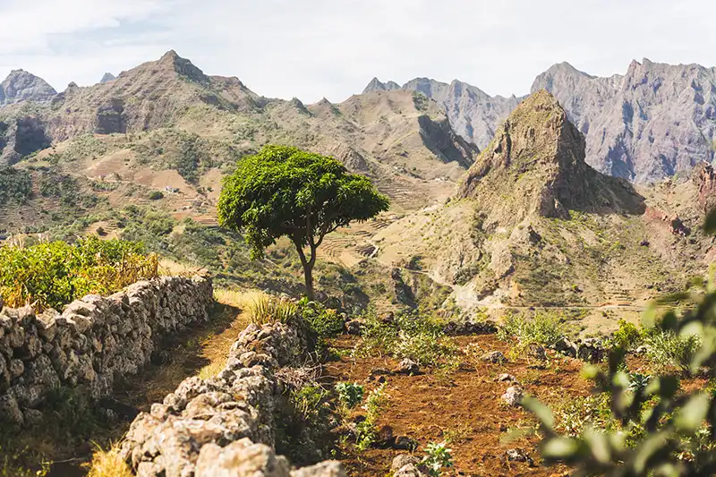 Paysage montagneux de Santo Antão au Cap-Vert
