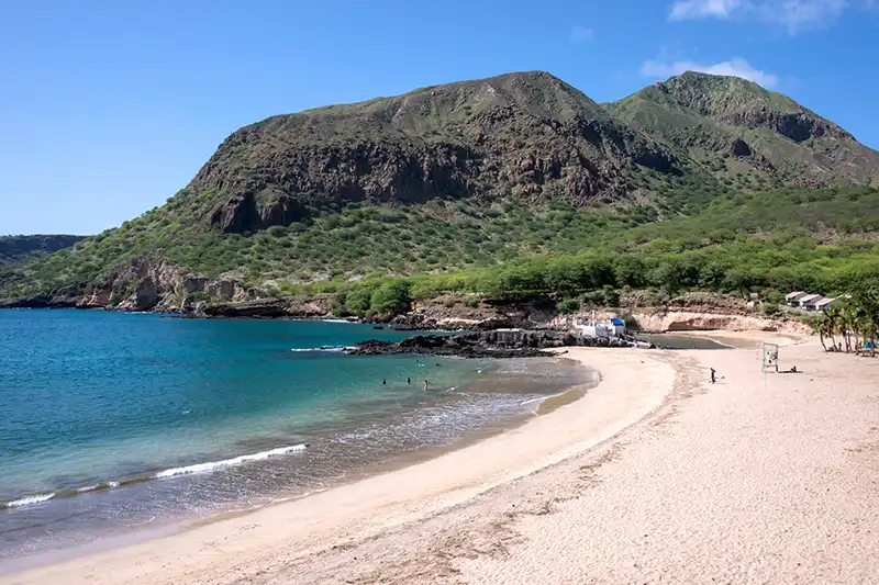 Plage de Tarrafal sur l’île de Santiago au Cap-Vert